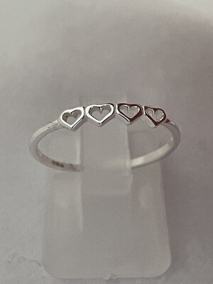 Four Hearts Ring,  stacking