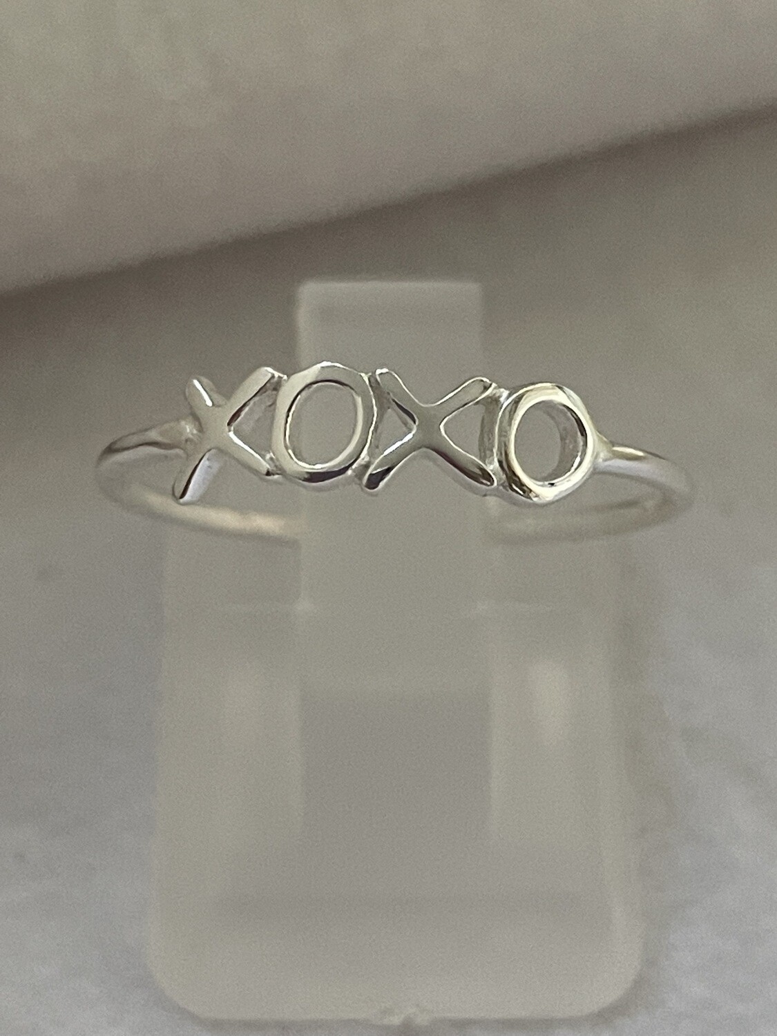 XOXO and lips ring, stacking
