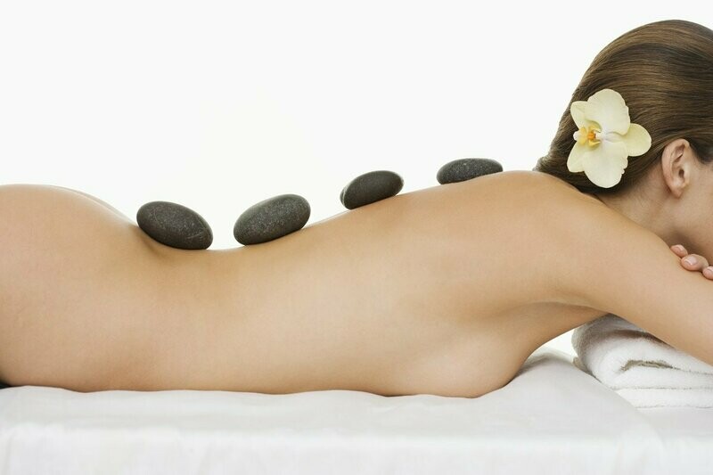 Hot Stone Massage (50 Min.)