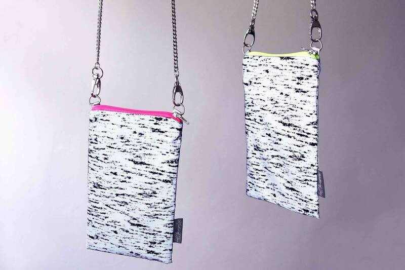 Handytasche, reflektierend 50 % REDUZIERT! Handytasche, reflektierend 50 % REDUZIERT!