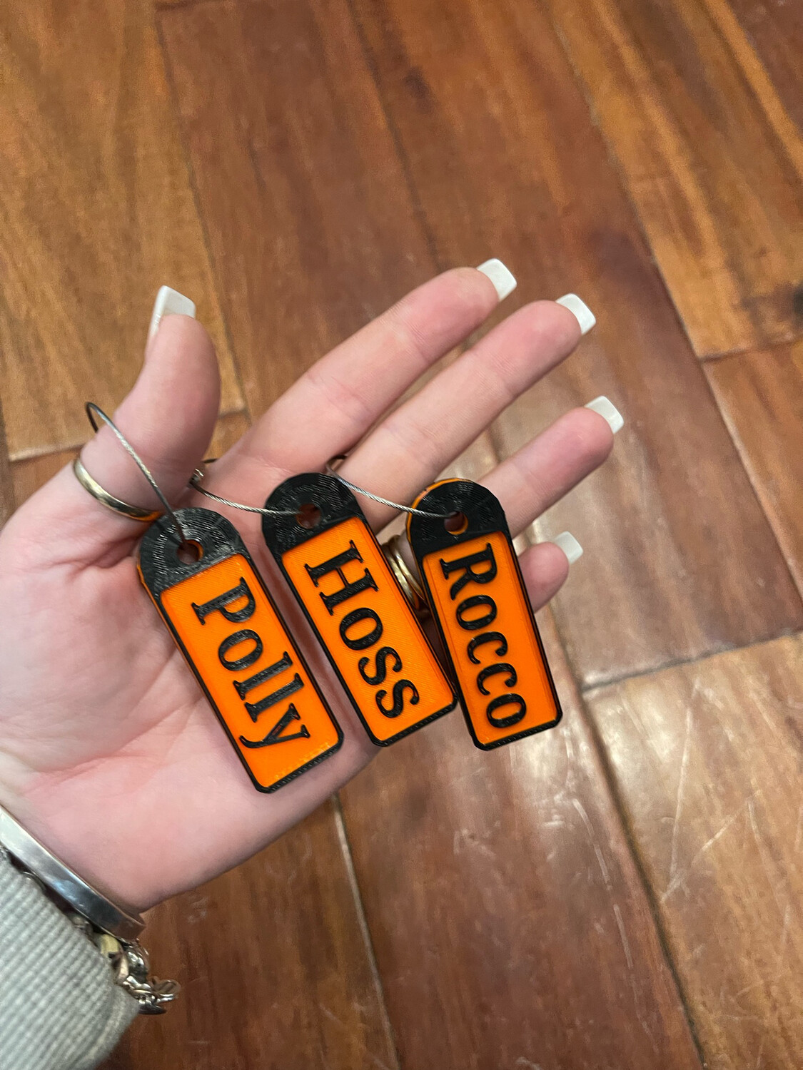 6 Pack 1 Hole Tags DOUBLE SIDED
