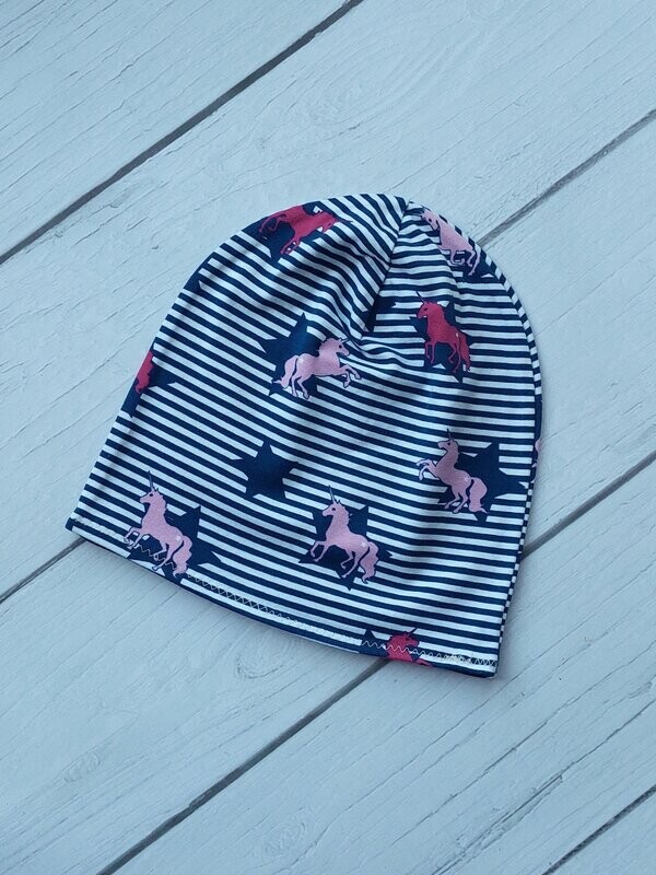 Leichte Beanie KU 40/44 - Einhorn Sterne Streifen Leichte Beanie KU 40/44 - Einhorn Sterne Streifen