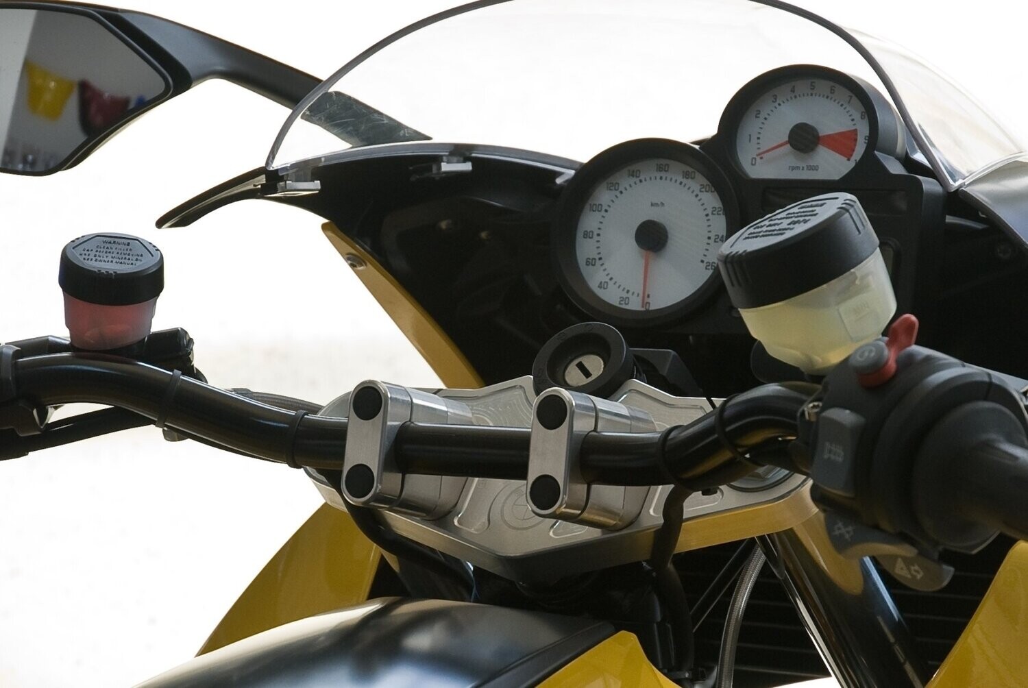 Motacc Superbike Umbau Kit BMW R 1200 S Typ: R12S ab Baujahr: 2006- / Wichtig Modell MIT ABS