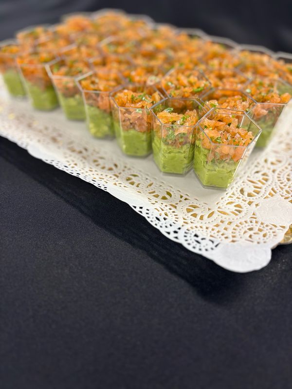 Verrine avocat saumon 35 pcs