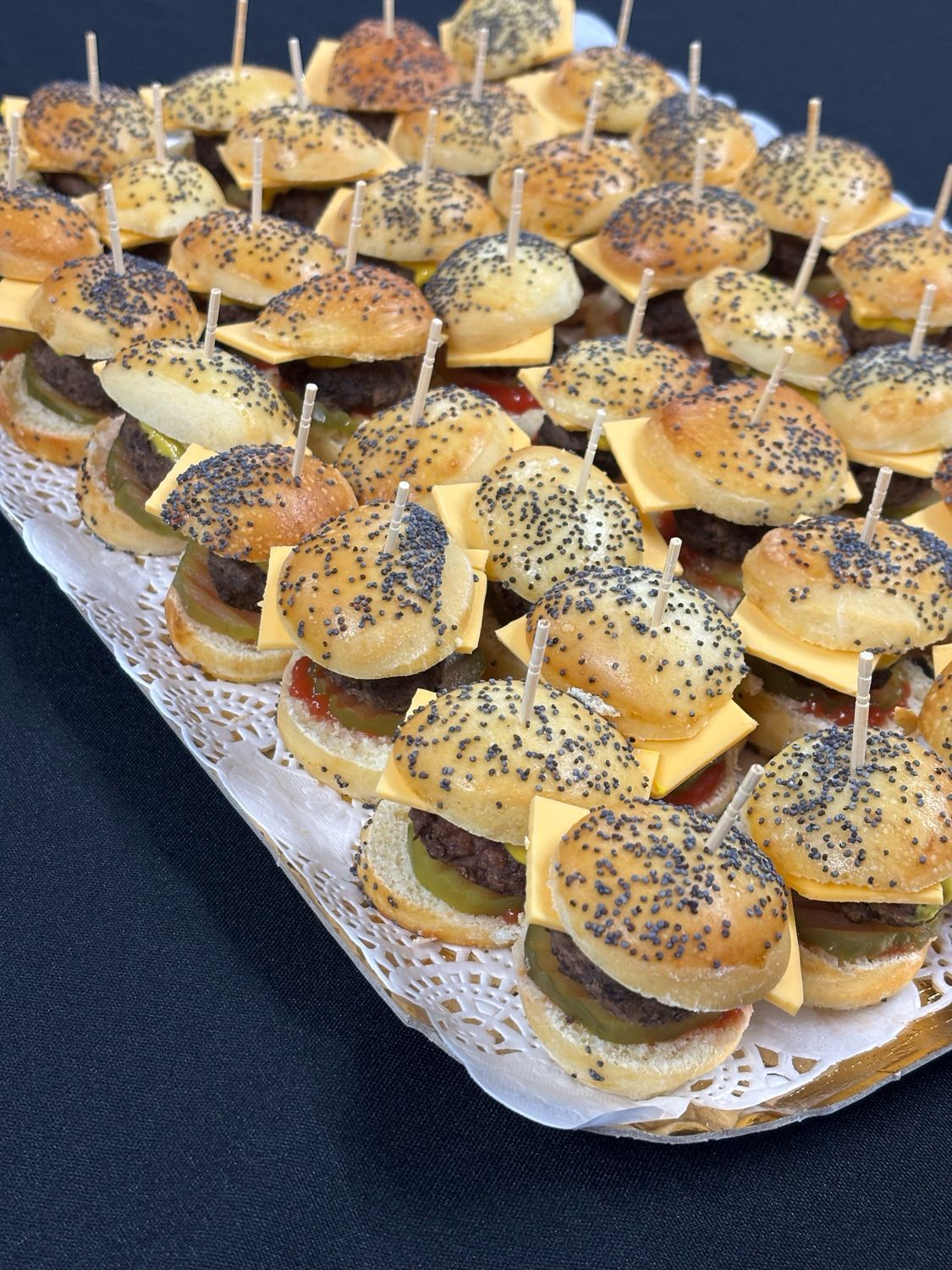 Plateau de Mini cheeseburger x40 pièces