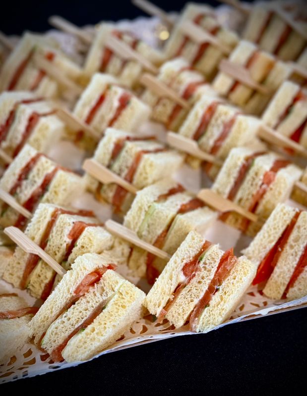 Plateau de club sandwich saumon 35pcs