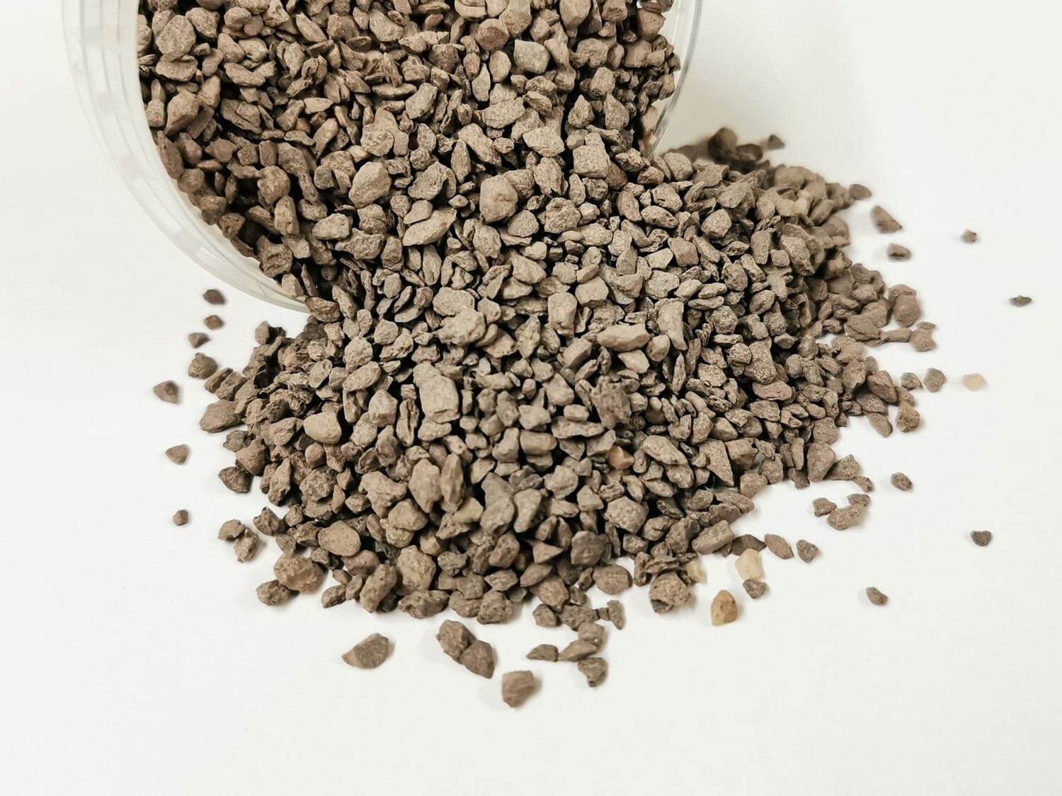 Ballast - Plum 1-3mm, Pot Size: Small - 100ml