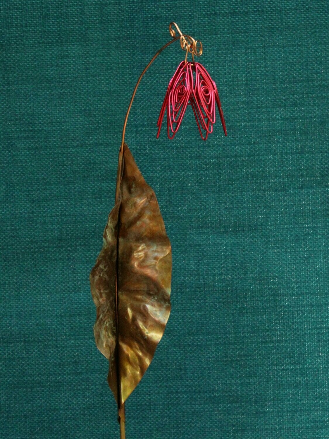 Red Simple Flower Stake