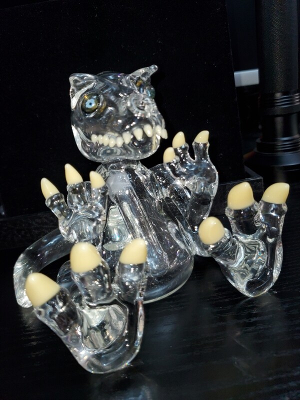 Donchunoglass T-Rex