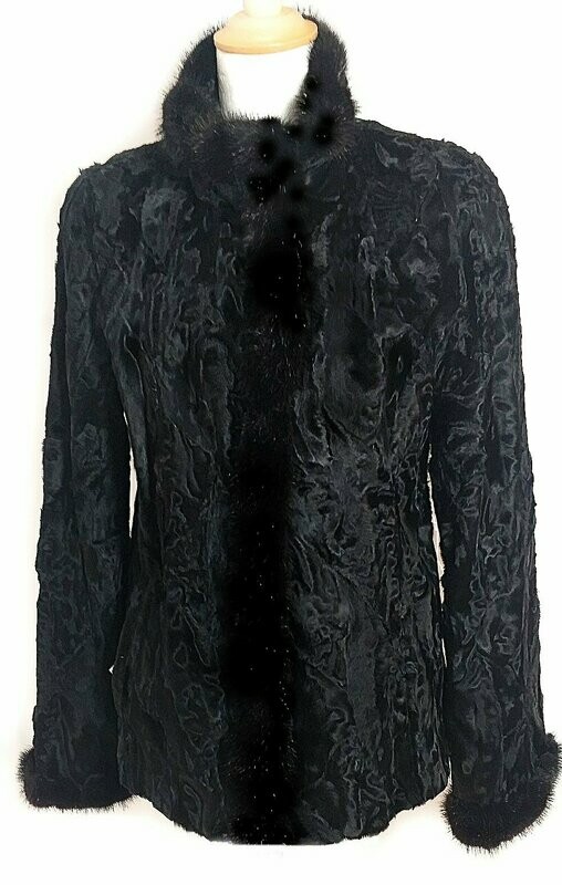 CHAQUETA ASTRAKAN NEGRO BORDE VISON CHAQUETA ASTRAKAN NEGRO BORDE VISON