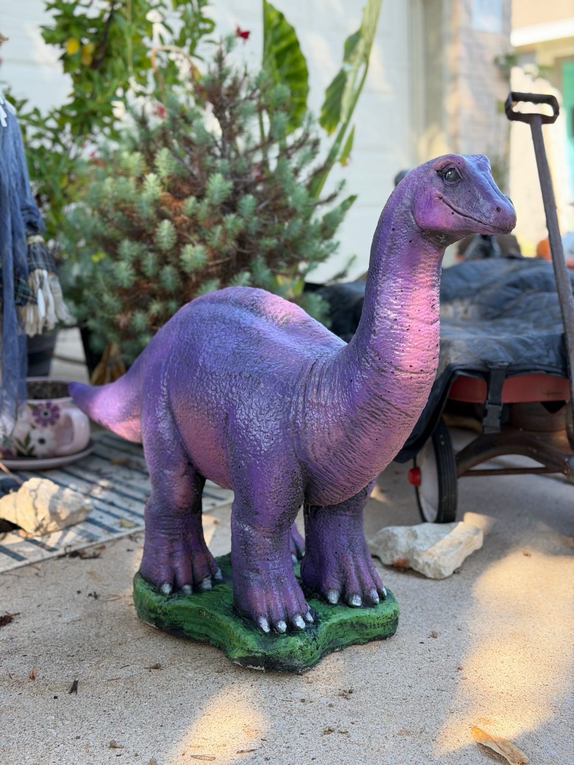 Porch Brontosaurus Dino