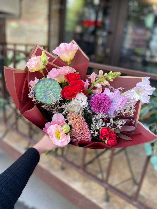 Авторский букет цветов "Хилари"