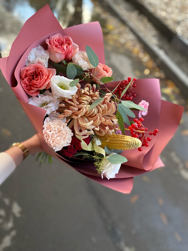 Авторский букет цветов "Нинель"