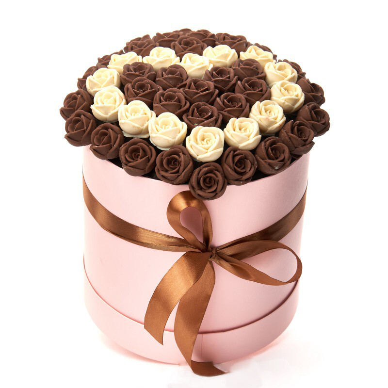 Коробка 57 шоколадных роз
