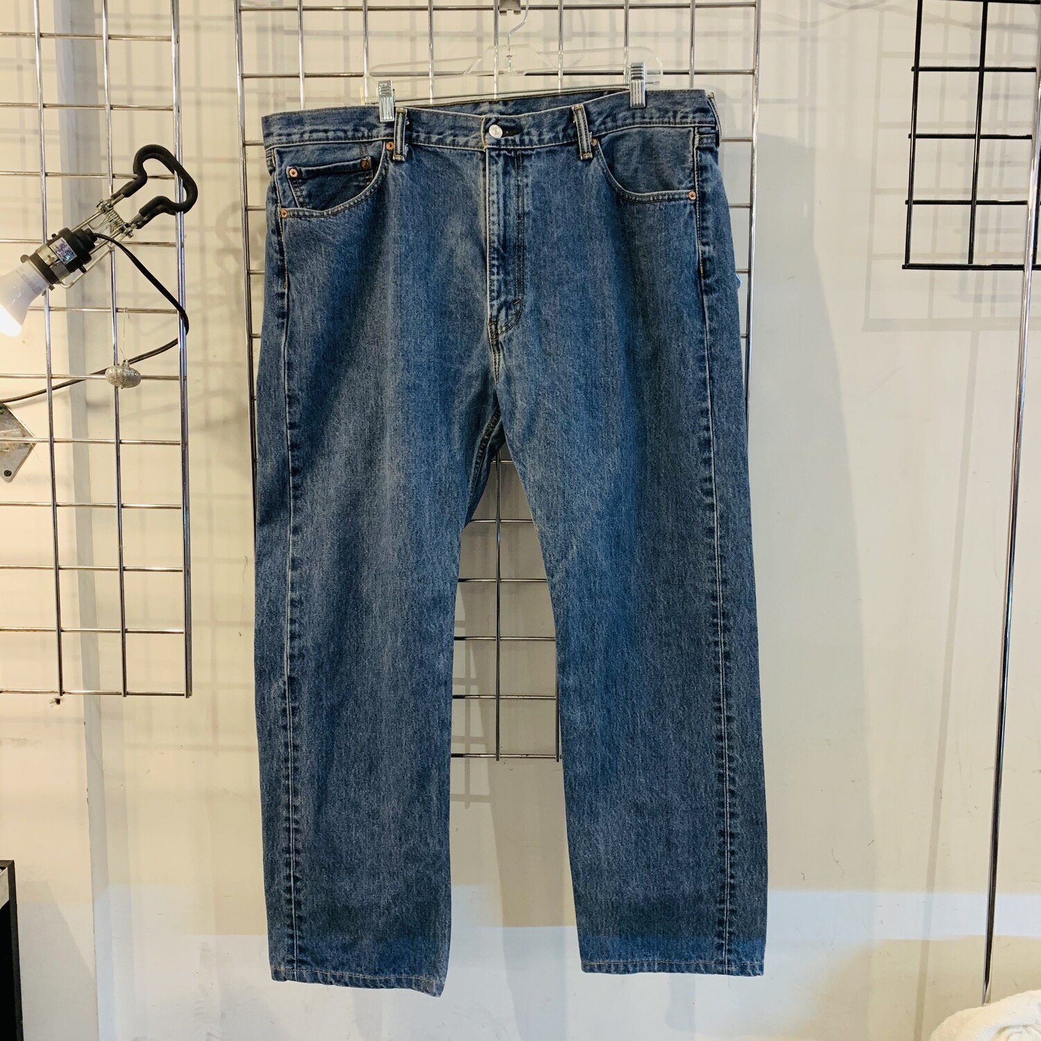 Size 42x32 Levi's 505 Regular Fit Jean