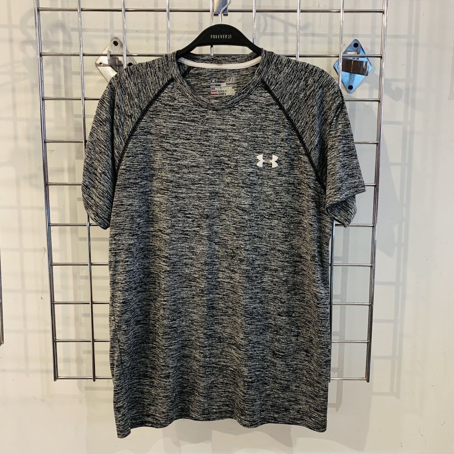 Size Small Under Armour Loose T-Shirt