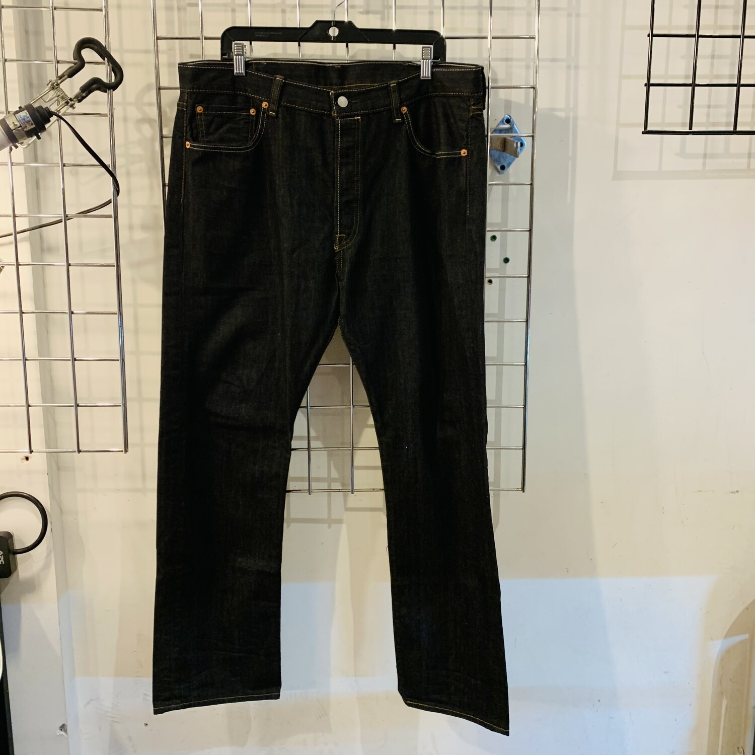 Size 38x32 Levi’s 501 Button-Fly Jean