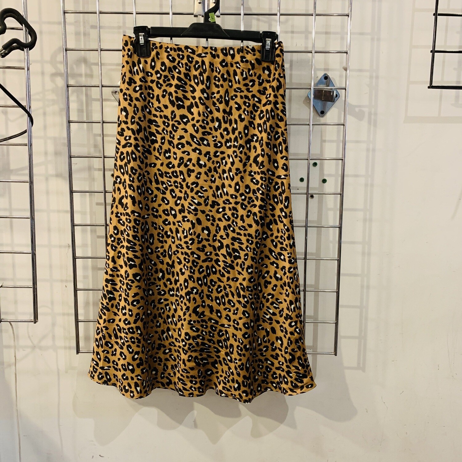 Size 8 Nasty Gal Leopard Print Midi Skirt