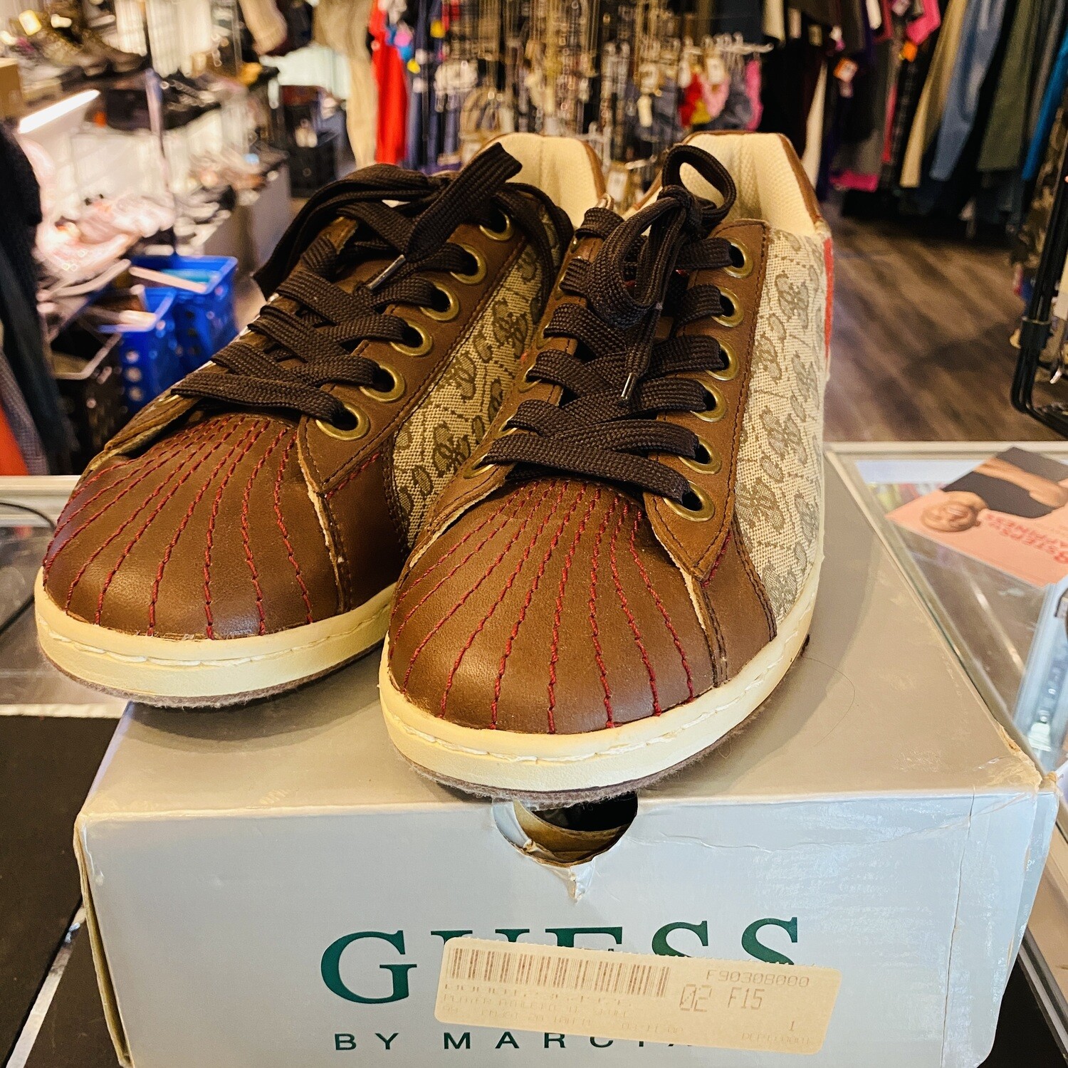 Size 10.5 Guess Gmplayer2 Sneaker
