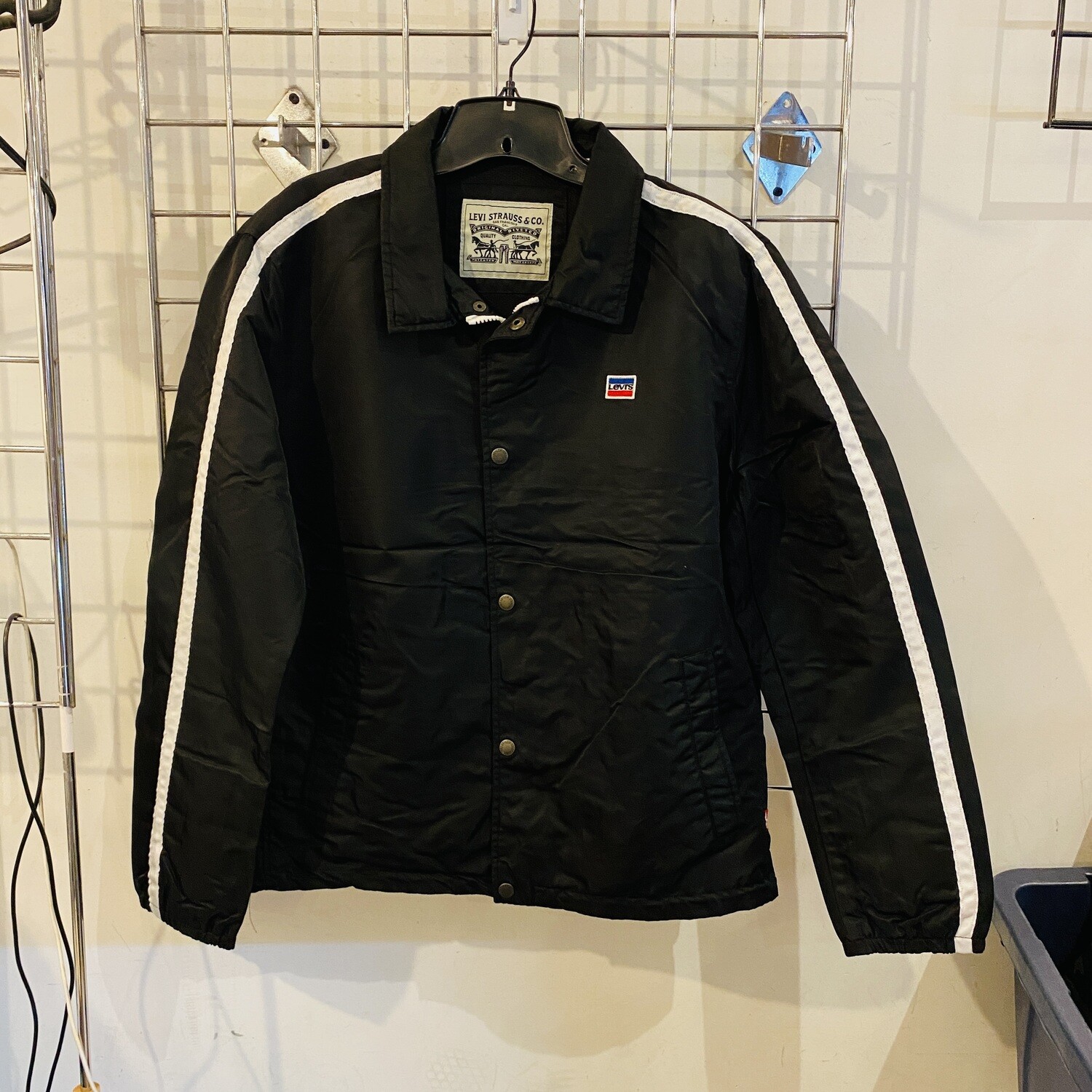 Size Medium Levi’s Retro Coach Jacket