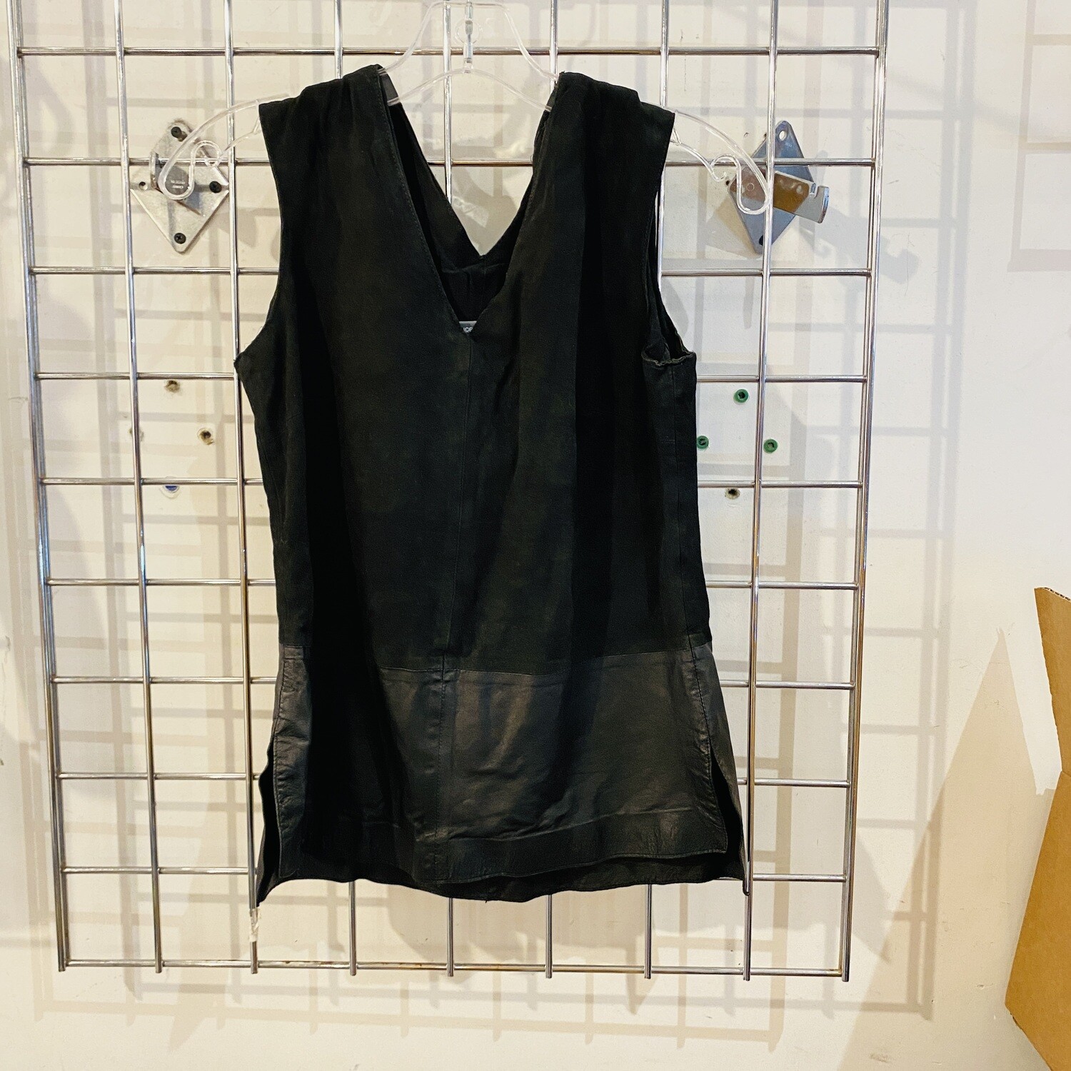 Size 2 Vince. Suede Leather Tank Top
