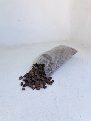 Brown Pebbles X-Small 10-20mm 300 x 600mm bags between 18 and 20kg