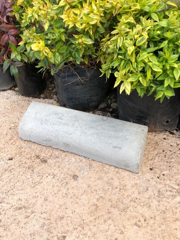 Bullnose Garden Edging Stone LARGE Cement 445x125x80mm 8kg