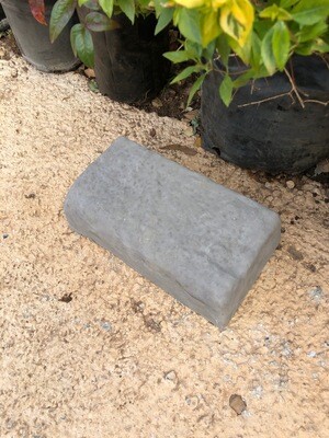 Rock Garden Edging Stone Black - 265x150x75mm - 6kg