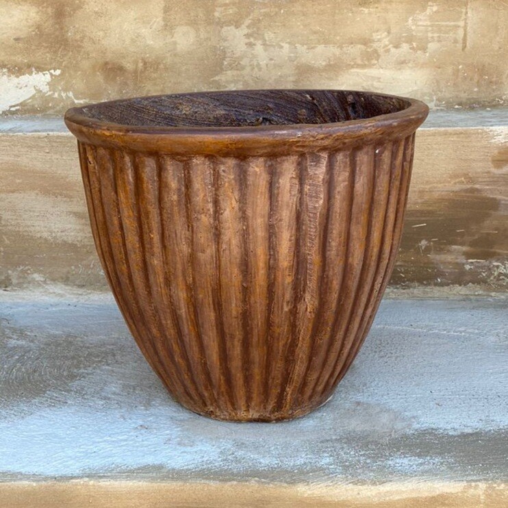 Stripe Pot Medium Brown Clay Finish - H310mm x W330mm - 8kg
