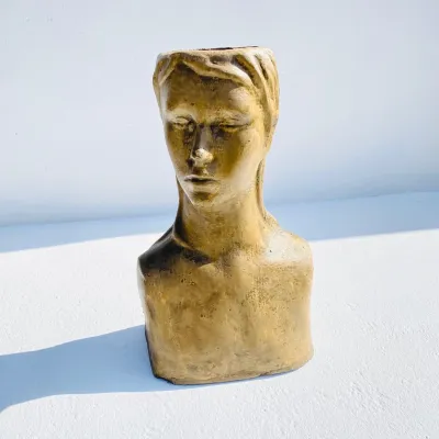 Venus Head Planter Antique Amber Finish - H420mm x W250mm - 3kg