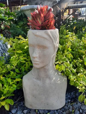Venus Head Planter Cement Finish - H420mm x W250mm - 3kg