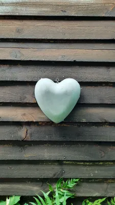Heart Bowl Medium Cement Finish - W210mm x L210mm - 1kg