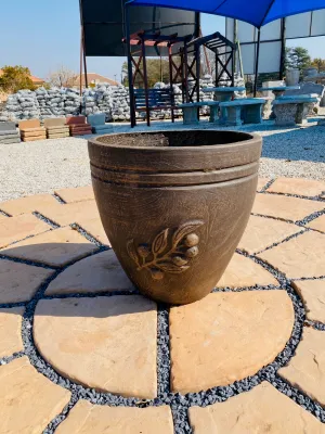 Olive Pot Large Mecca Brown Finish - H470mm - 20kg