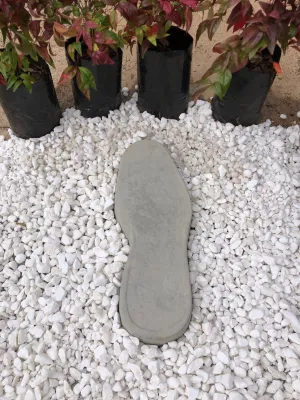 Shoe Paver Right Cement - 460x180x50mm - 7kg