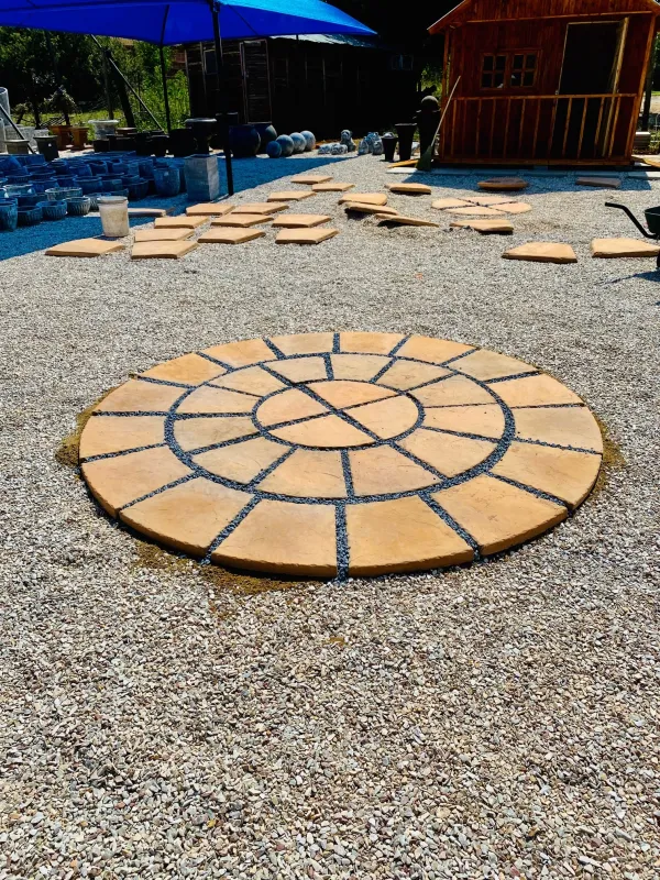 Circle Small Paver Soft Tan finish 33 Piece (3 Rows) 1.930m with 40mm gaps. R46 per circle paver