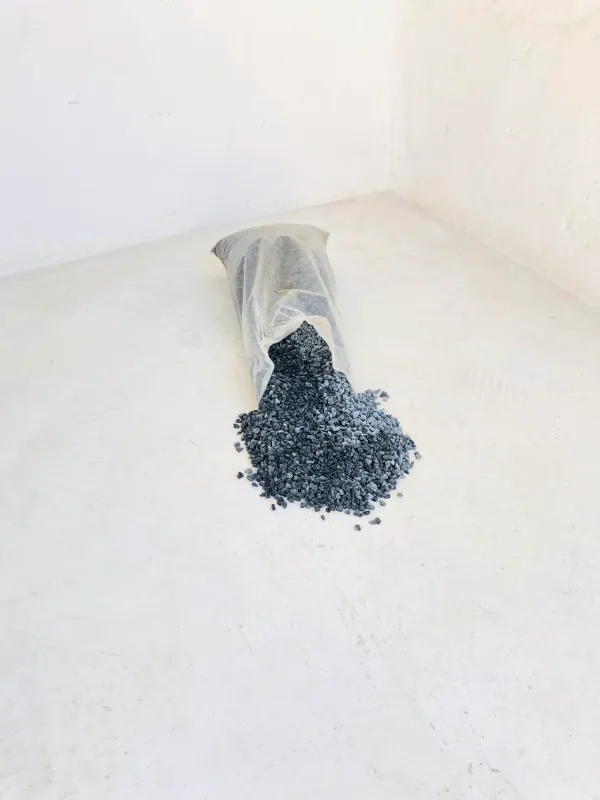 Black Crush 13mm 300x600mm bags between 15-20kg