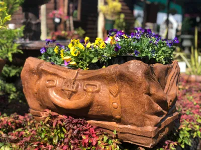 Travel Suitcase Planter Honeyclay - L660mm x H250mm x W530mm - 30kg