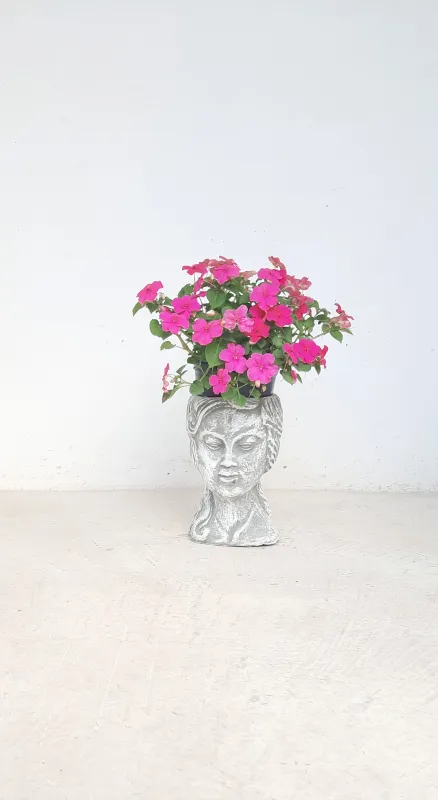 Lady Anna Planter Head - H250mm x W150mm - 5.8kg