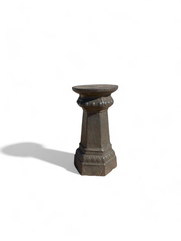 Hex Pedestal Weathered Grey Finish - H660mm x W340mm - 62kg