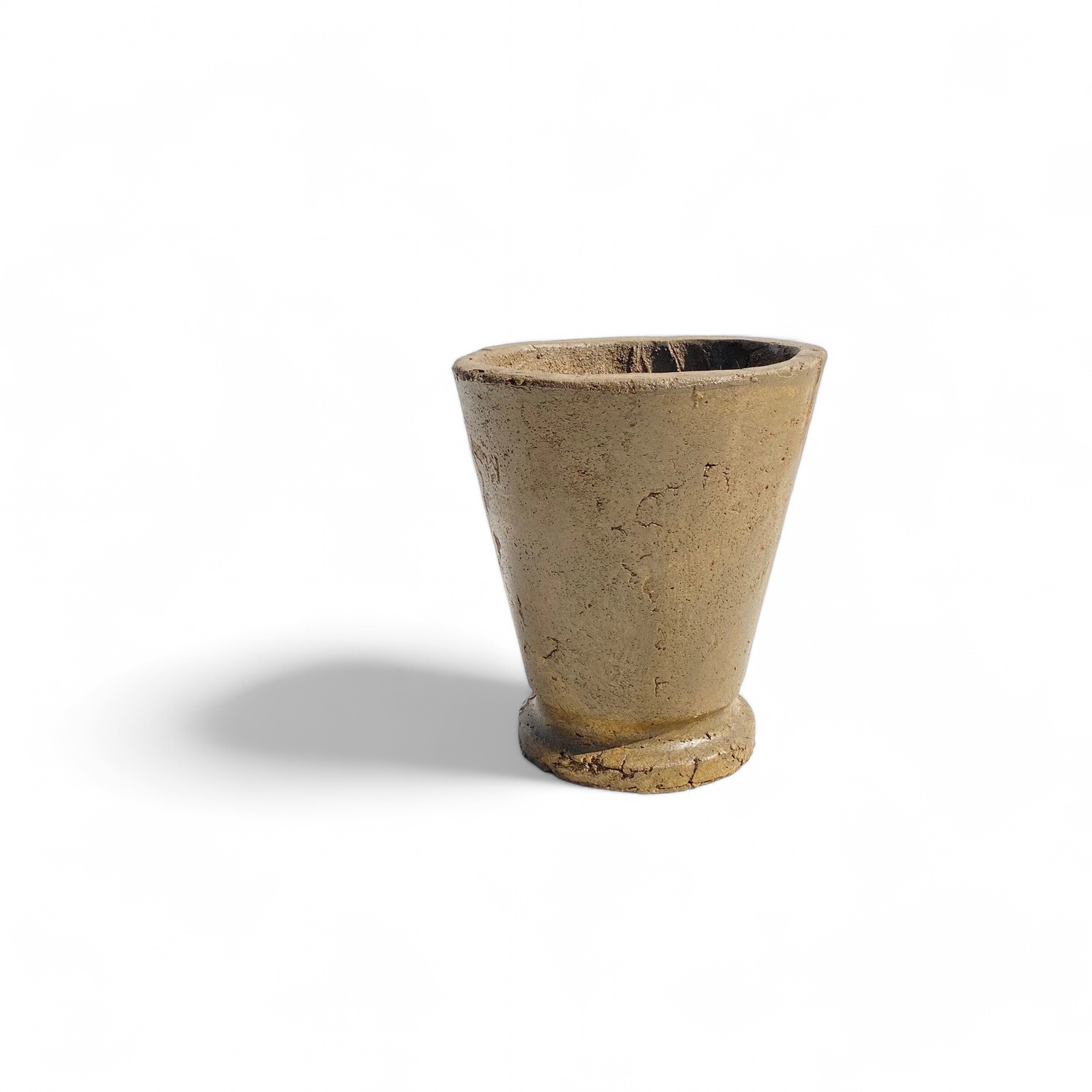 Edden Pot Small Rustic Antique Amber Finish - H250mm x W220mm - 4kg