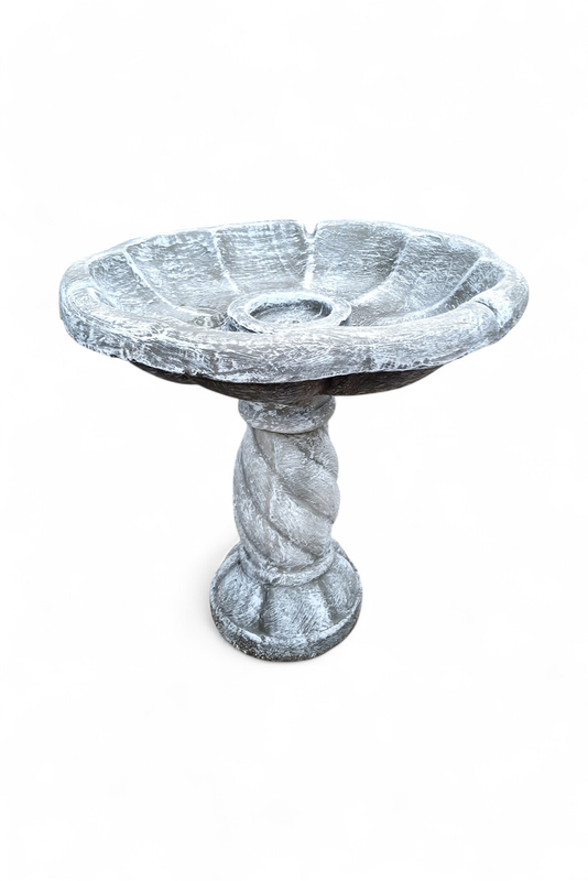 Acorn Birdbath Medium - H490mm x W490mm