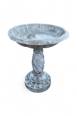 Acorn Birdbath Large - H810mm x W670mm