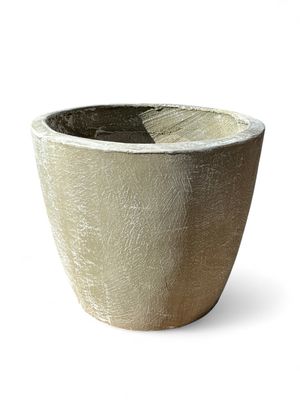 Bug Pot Medium Whitewash Finish - H400mm x W430mm - 21kg