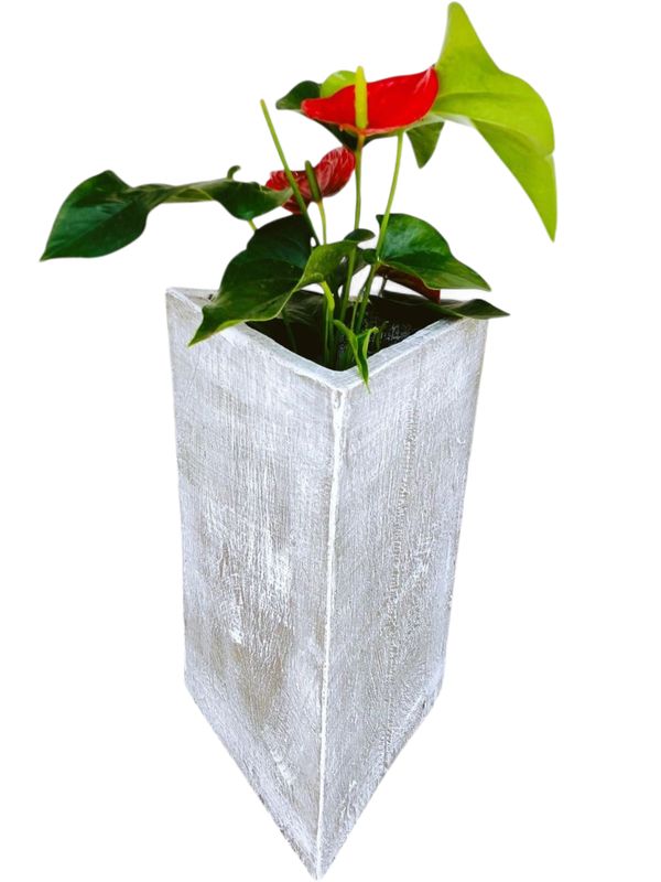 Triangle Pot Medium Whitewash Finish - H540mm x W310mm - 20kg