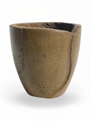 Leaf Pot Small Rustic Antique Amber Finish - H230mm x W240mm - 5kg
