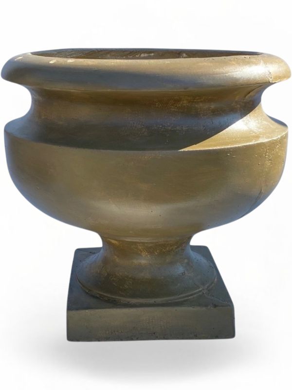 Erika Pot Antique Amber Finish - H410mm x W420mm - 20kg