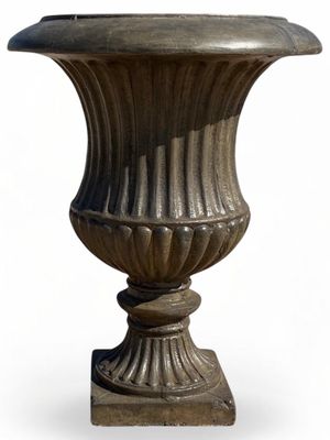 Sabrina Urn Weathered Grey Finish - H880mm x Top W670mm x W Foot Piece 310mm - 49Kg