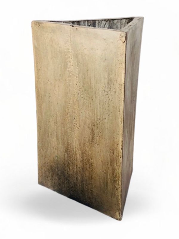 Triangle Pot Medium Weathered Finish - H540mm x W310mm - 20kg