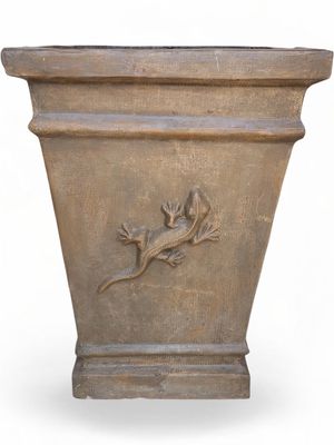 Gecko Square Pot Antique Amber Finish - H570mm x W410mm - 23kg
