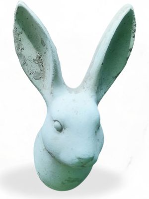 Bunny Small Cement Finish - H310mm x L200mm - 3kg